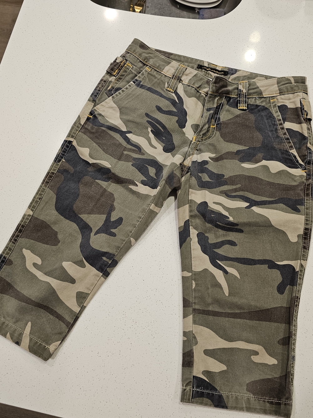 Camo Cargo Capri Pants - Olive Green Tan Black
